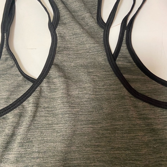 Apana Grey and Black workout tank women’s size medium - Picture 3 of 6